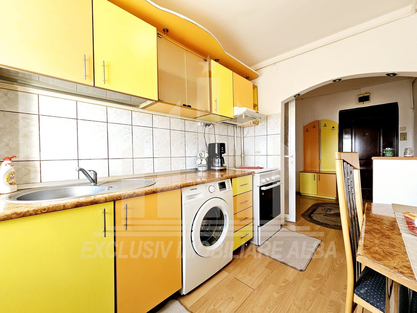 Apartament cu 2 camere de vanzare, Cetate - Poză 3