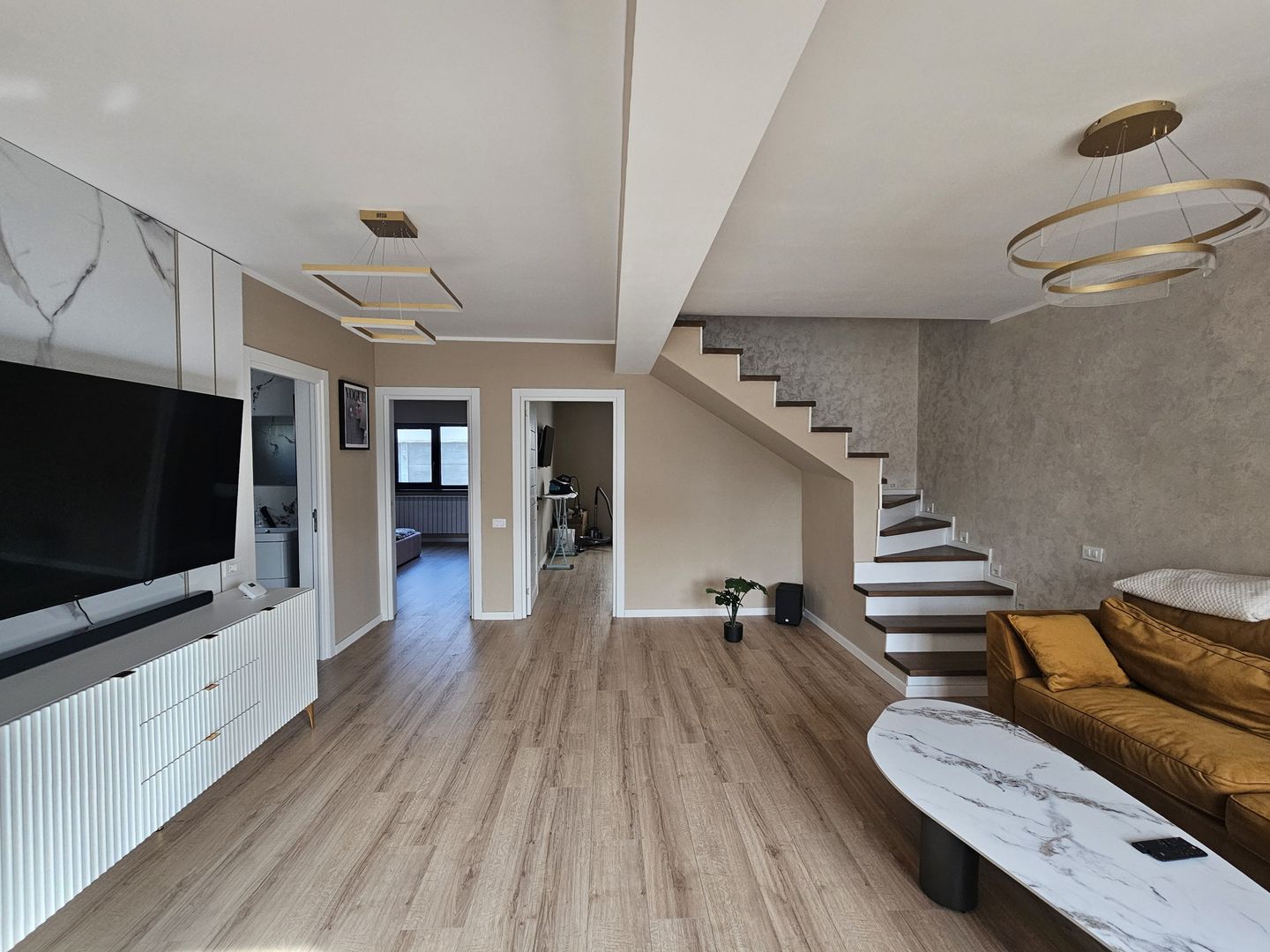 Casa de vanzare cocheta valu lui Traian/Constanta - Poză 2