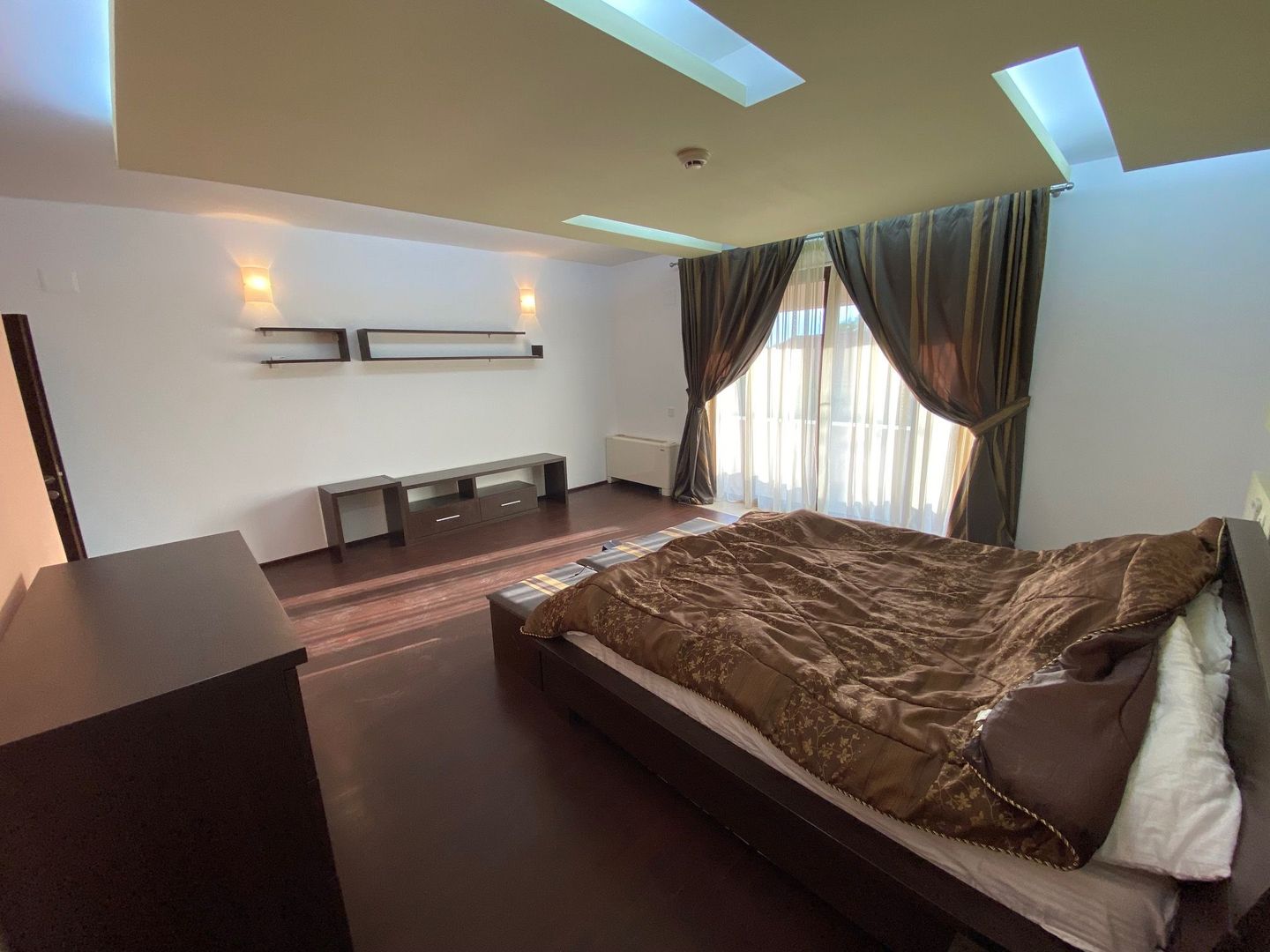 VILA CU 5 CAMERE zona Mircea Cel Batran - Poză 24