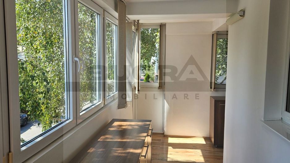 Apartament de 2 camere, decomandat, 73mp, parcare, zona Trifoiului - Poză 13