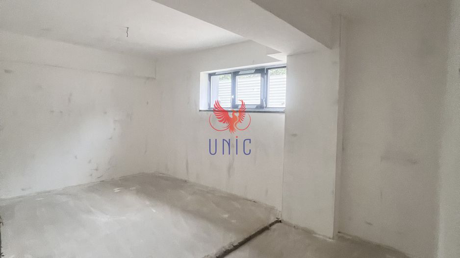 apartament bliateral, decomandat, zona centrala - Poză 1