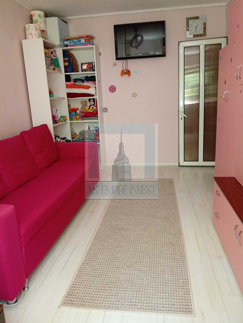 De vânzare apartament 2 camere, decomandat - zona Astra - Poză 3