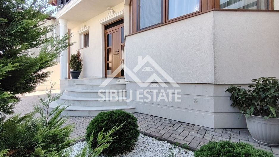 Casa Sibiu complet dotata, imobil ca nou - Poză 1