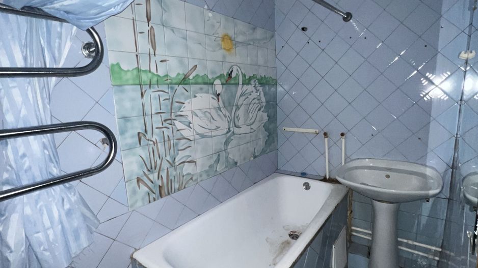 Apartament cu 3 odăi în Ialoveni - Poză 8