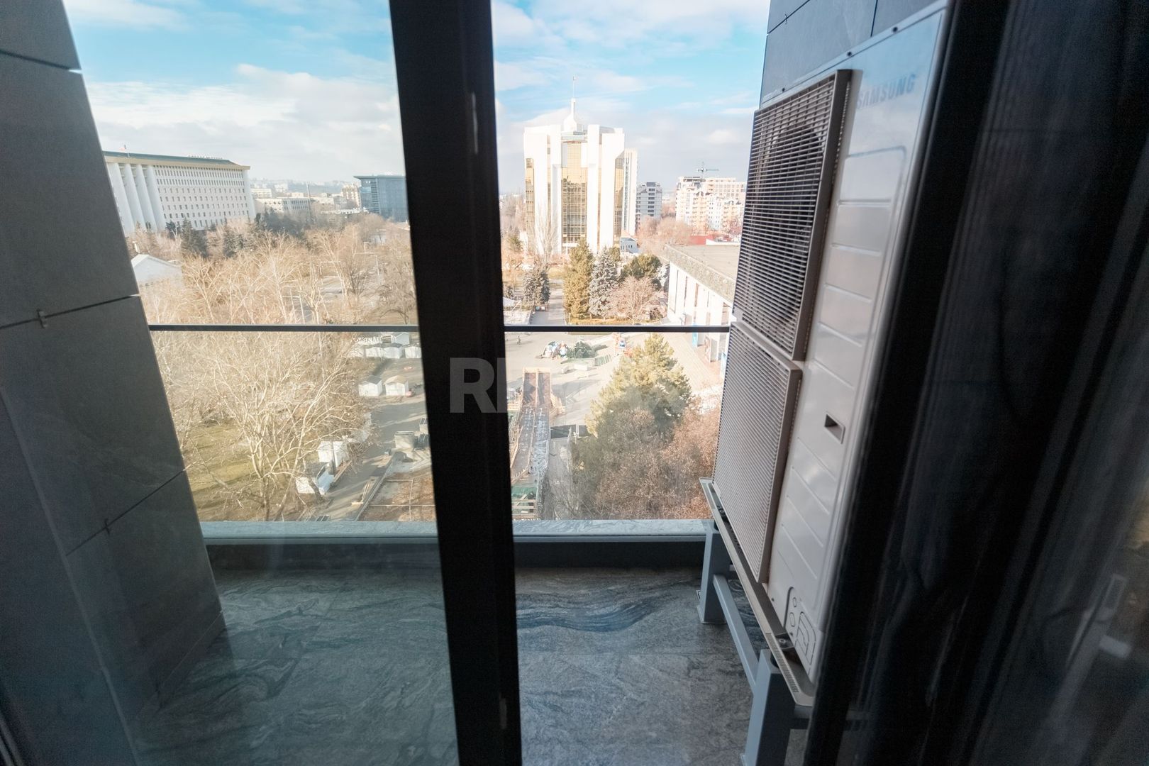 De închiriat apartament, 2 dormitoare, str. Teatrală 3, Centru. - Poză 8