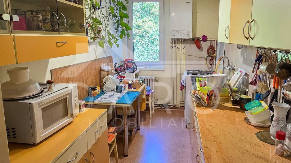 Apartament cu 3 camere in zona Cornisa, 7 Noiembrie , pe Romanu Vivo - Poză 4
