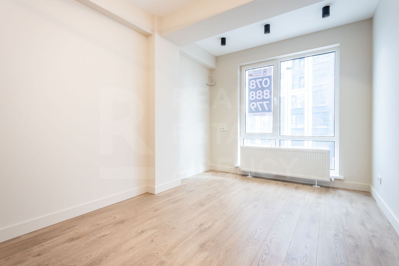 Vânzare, apartament, 2 camere, strada Calea Ieşilor, Sculeni - Poză 8