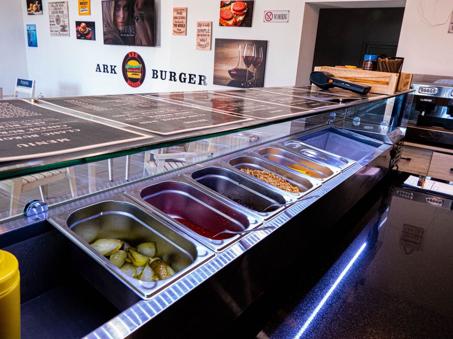 COMISION 0% | Burgerie complet echipată de vânzare – Șag - Poză 4