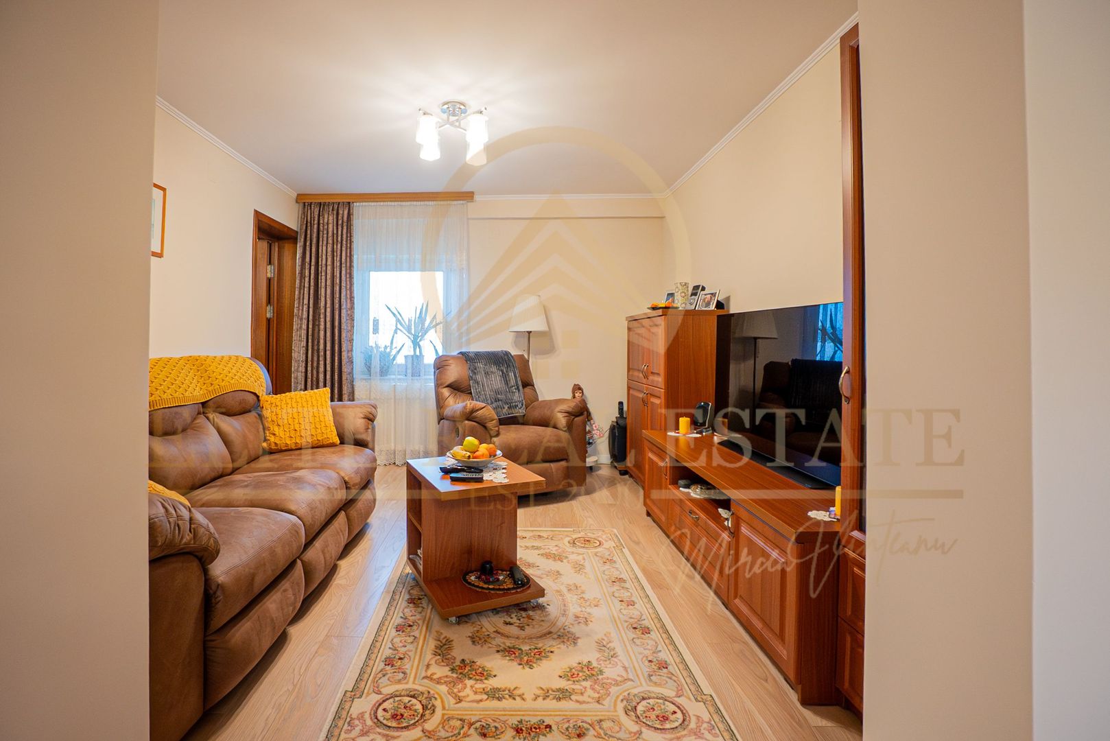 Casa P+1+M - 5 camere - Garaj - Panouri Fotovoltaice - Bratianu - Poză 7