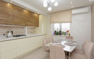 Vânzare 3 dormitoare separate, living generos și debara la etaj CADOU - Poză 4