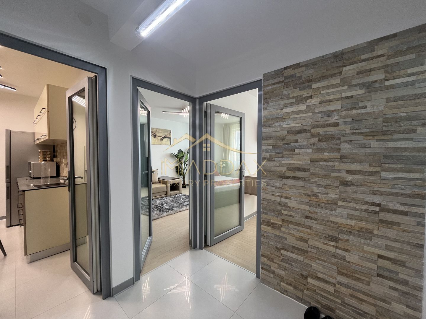 Apartament 2 camere | Eroii Revoluției | Două minute distanță de metrou - Poză 2