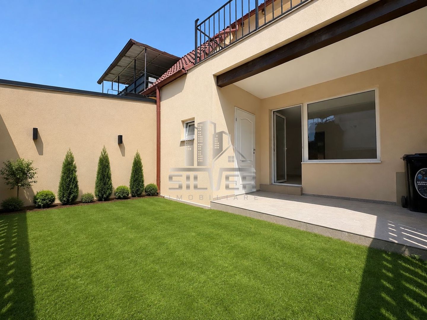 Casa intr-un imobil cu 4 unitati locative/80 mp/zona Somesului. - Poză 1