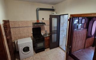Apartament la casa 80 mp, 2 camere, parcare, Ultracentral - Poză 3