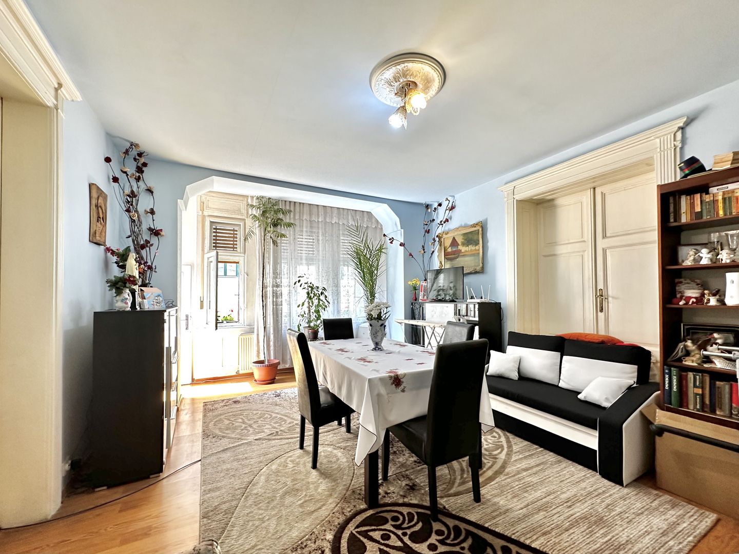 Apartament 4 camere,  cu vedere spre centrul vechi din Piața Unirii - Poză 3