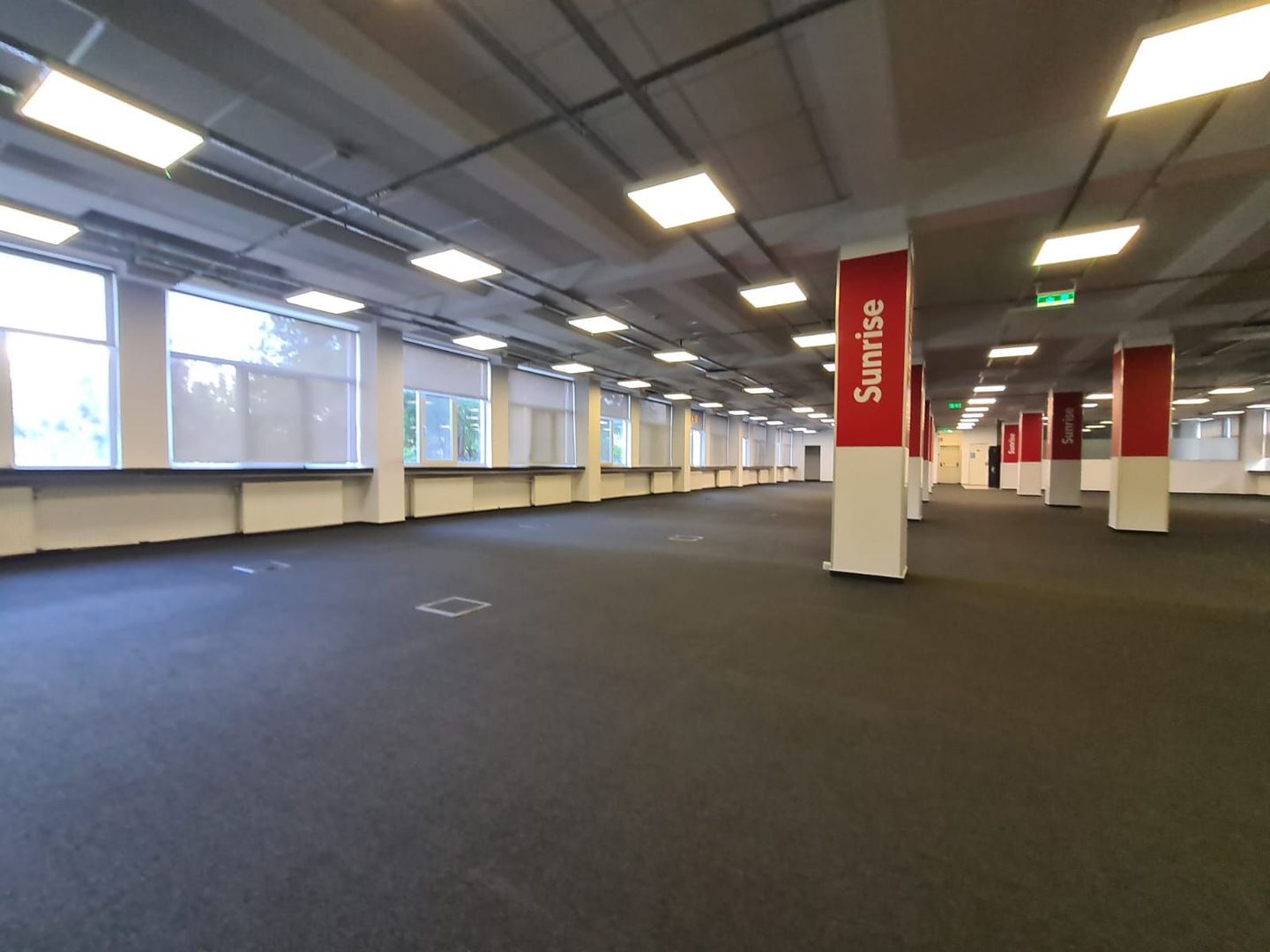 Cladire de birouri 3000 mp - Poză 1