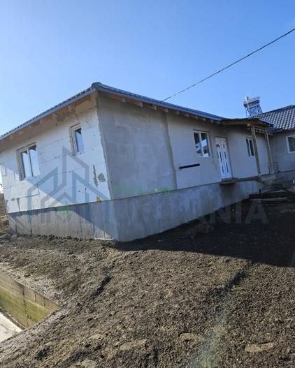 Apartament 4 camere, Ciurea, Iași - Poză 1