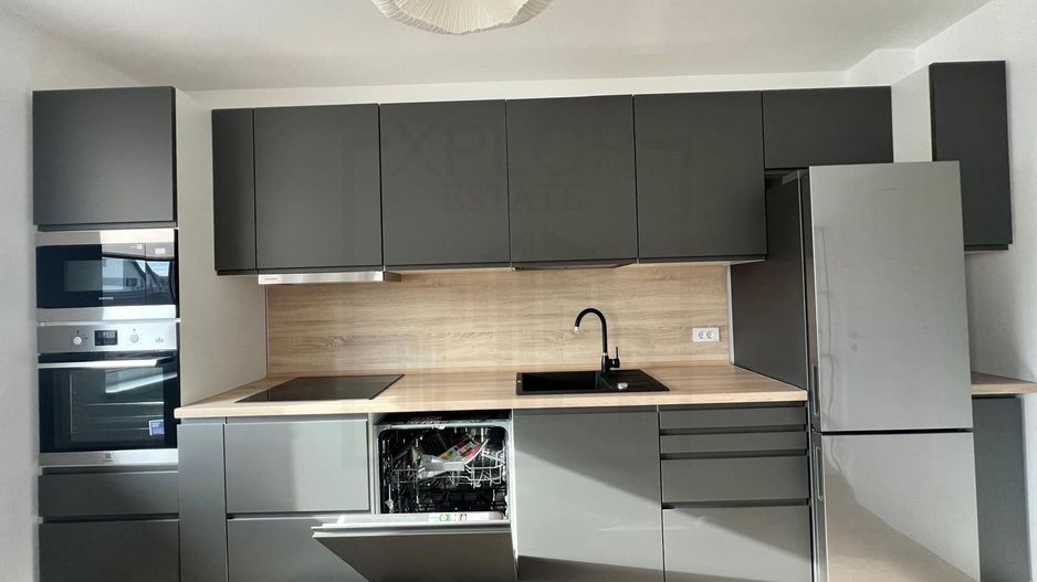 Apartament 2 Camere | Coresi | Parcare Inclusă - Poză 2