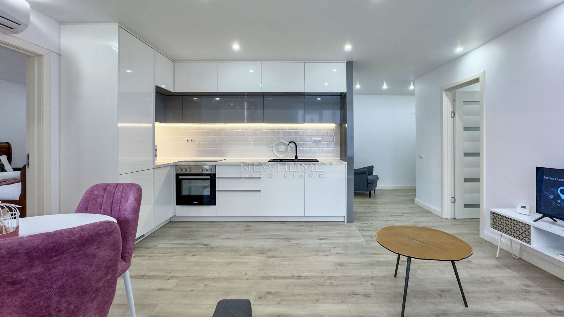 Apartament cu 3 camere de închiriat în zona Centrală - Poză 3