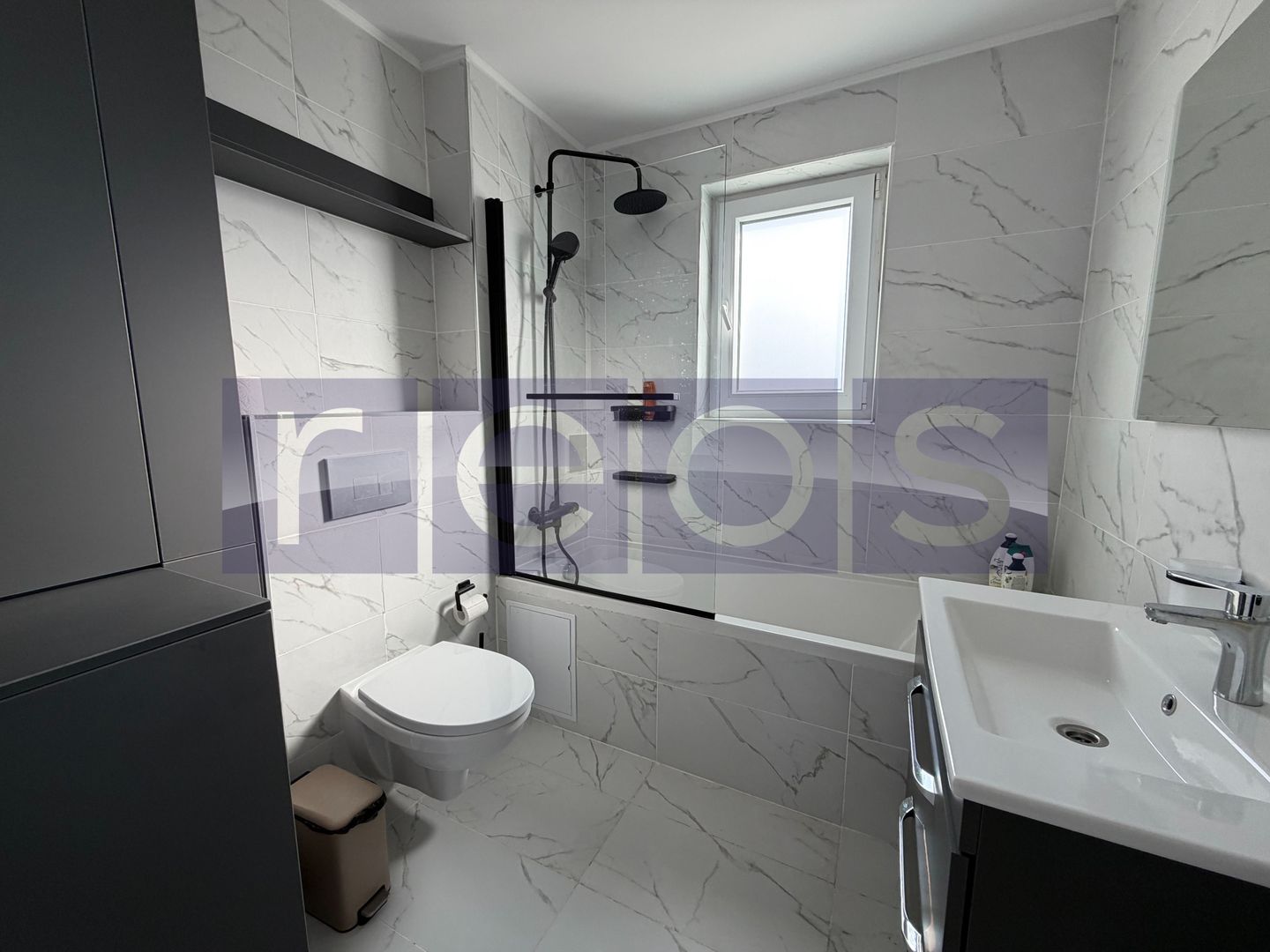 VILA 3 CAMERE CU GRADINA | VEDERE LAC SI PISCINA | COSMOPOLIS | 2 LOCURI PARCARE - Poză 8