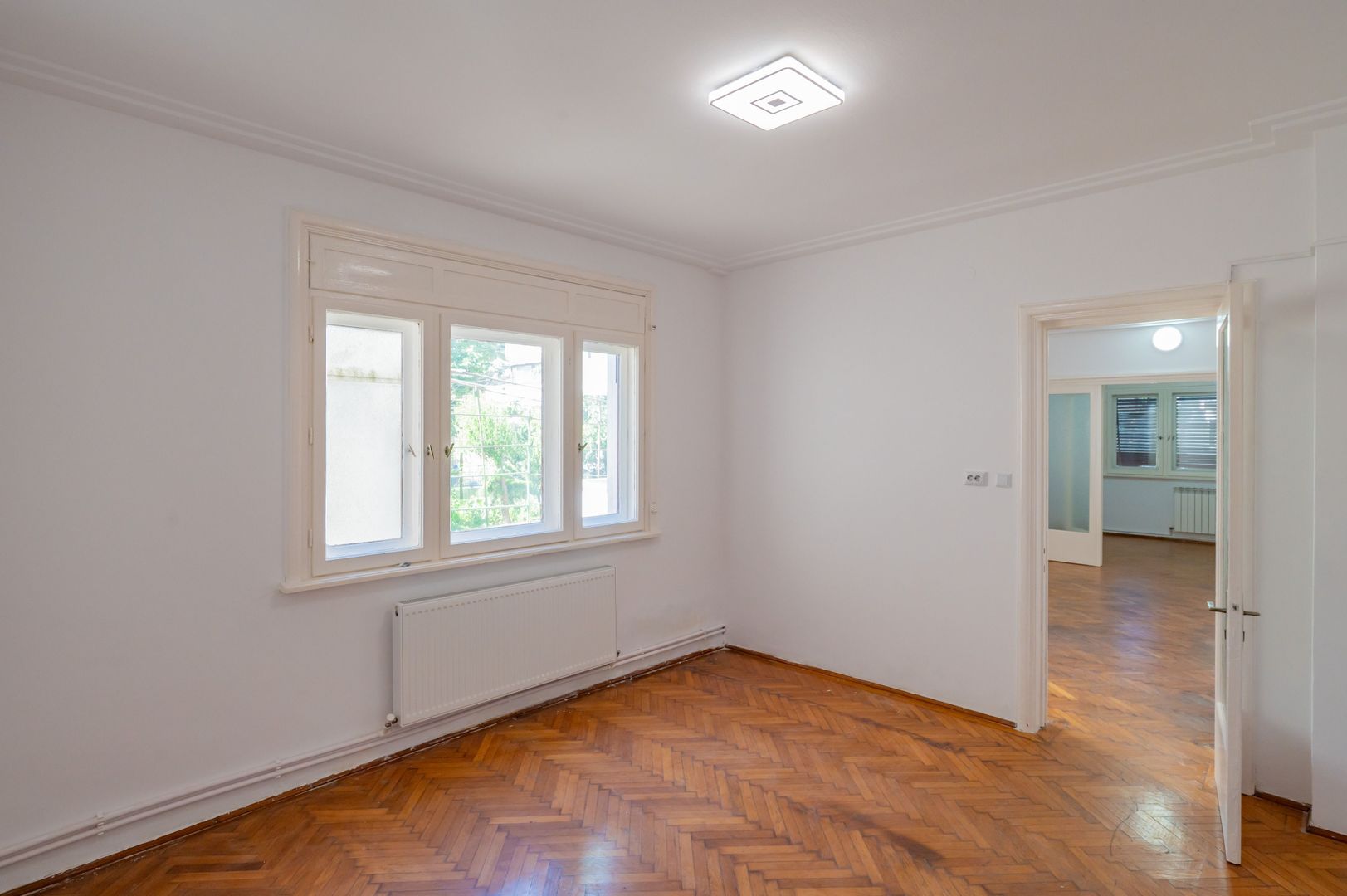 Raritate | Casa Căsătoriilor | Apartament în vilă, curte, 2 garaje! - Poză 15