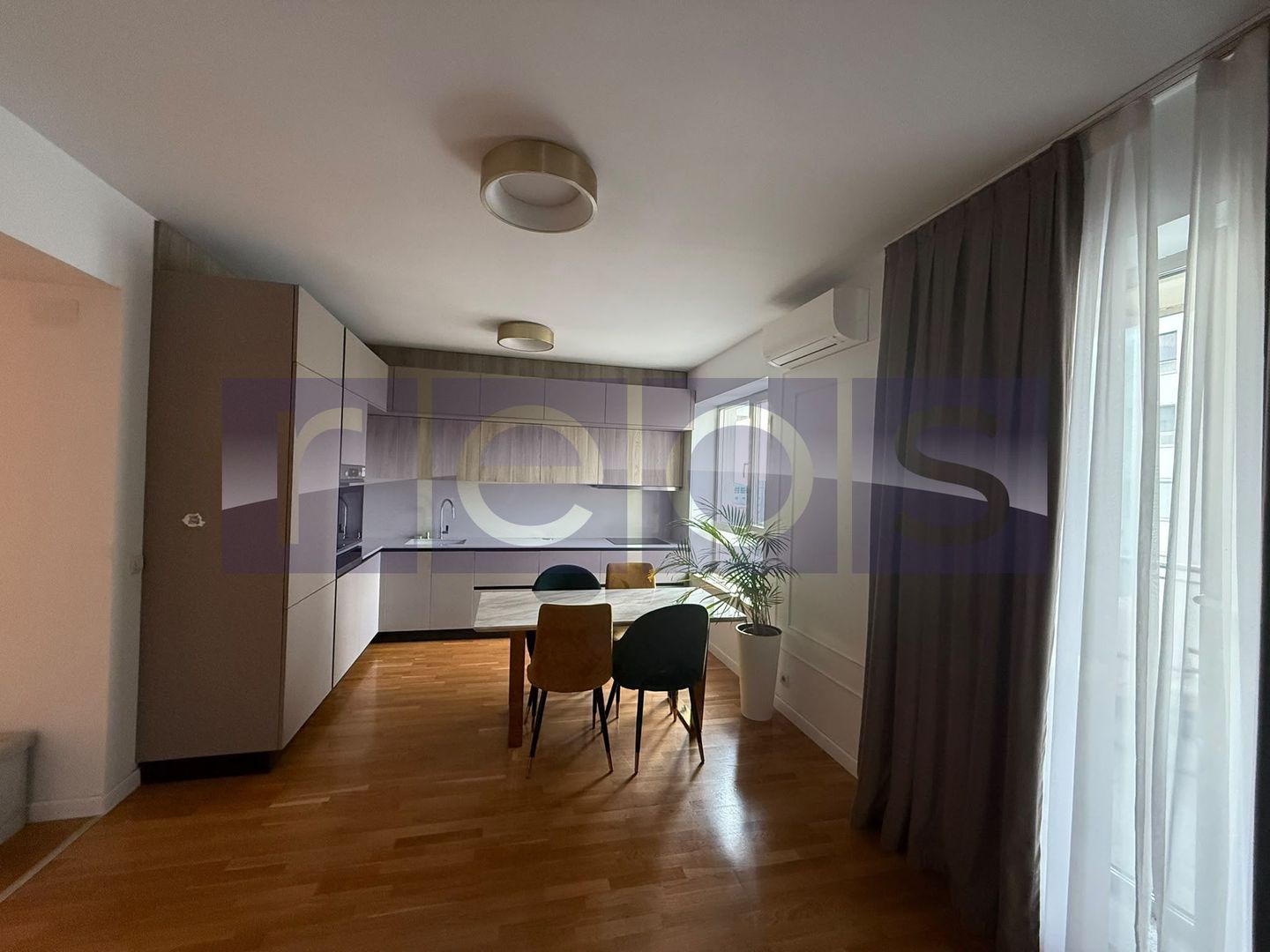 INCHIRIERE 3 CAMERE MOBILAT-UTILAT LUX | LOC PARCARE | COMPLEX LUXURIA - Poză 5