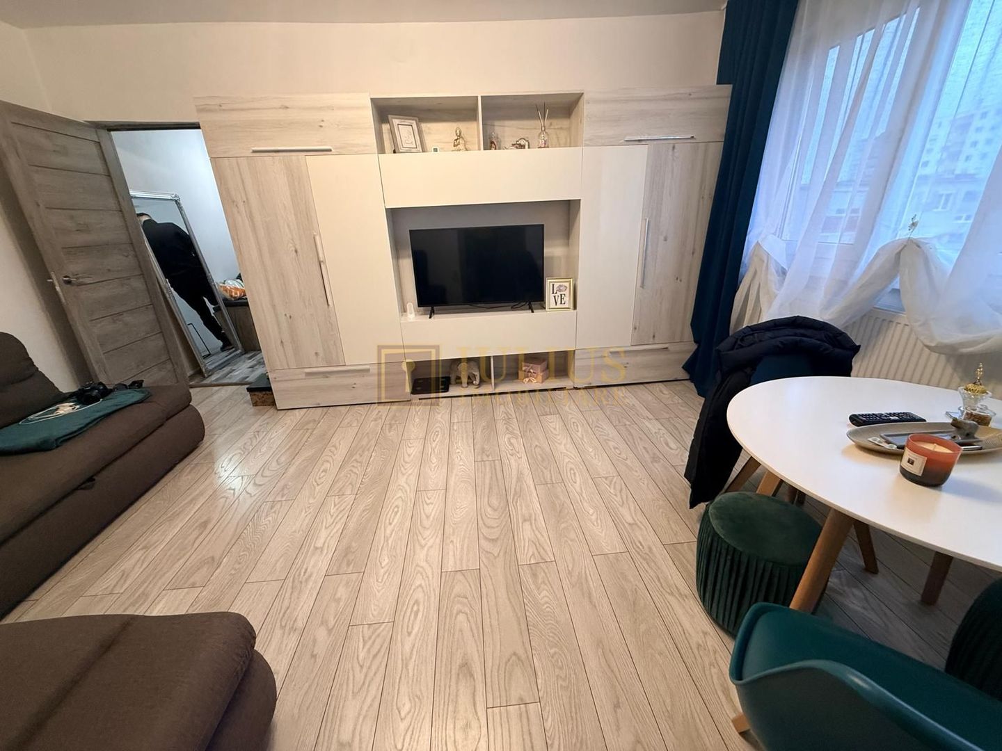 2 camere, Circumvalatiunii-Dacia, la 5 minute de Iulius, zona superba! - Poză 5