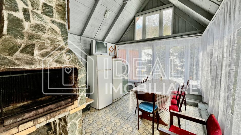 Pensiune de vânzare în Cârțișoara – investiție turistică la poalele munților - Poză 27