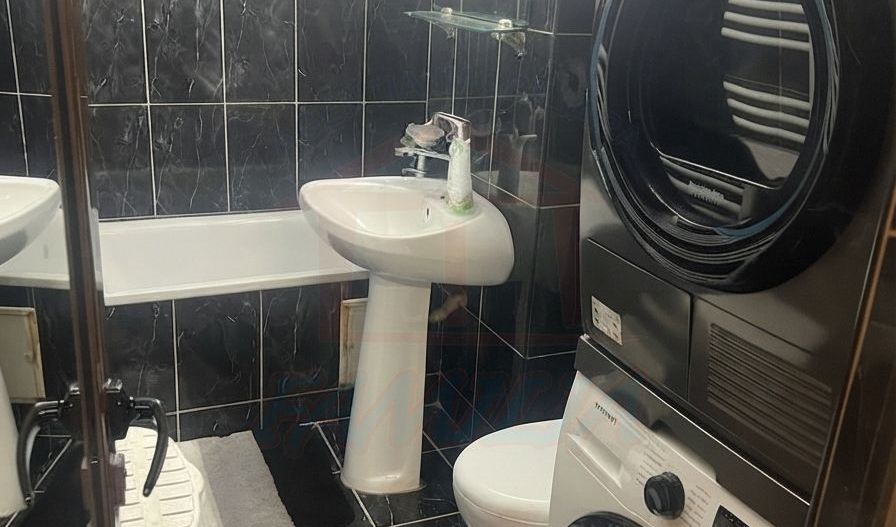 Apartament cu 2 camere de vânzare, Micro 16, etaj 2 - Poză 5