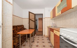 Apartament 3 camere, decomandat, mobilat - Poză 4