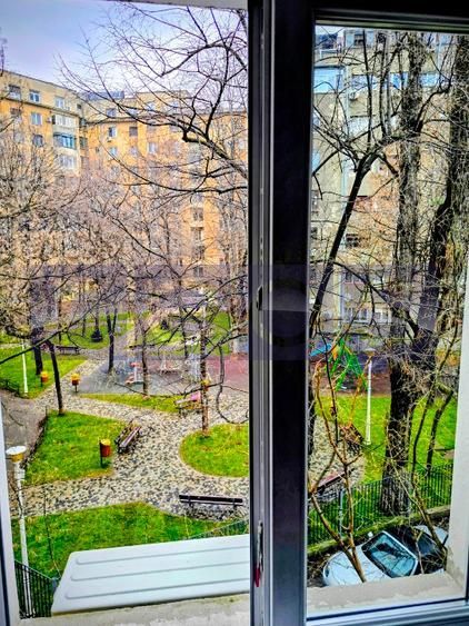 VANZARE APARTAMENT 2 CAMERE METROU PIATA ROMANA ULTRACENTRAL 40MP INVESTITIE - Poză 1