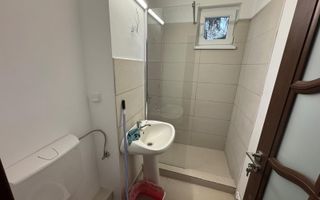 De vânzare apartament în zona Aleea Săvinești - Poză 6