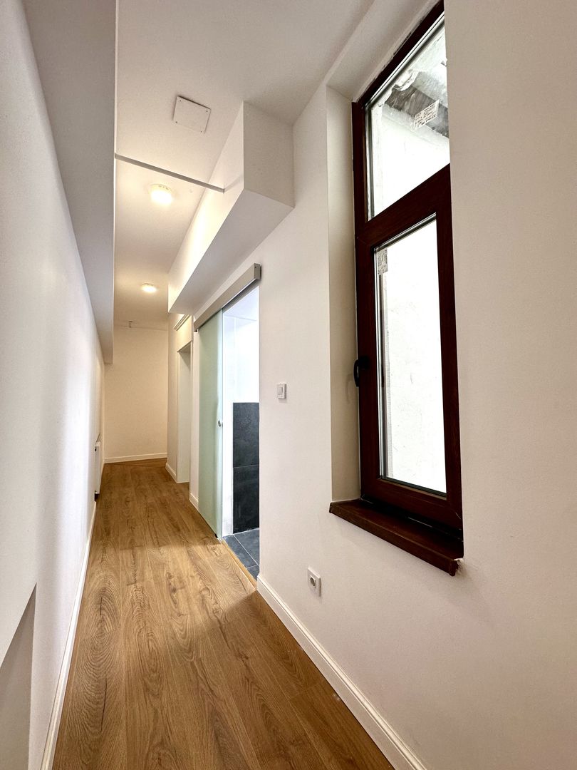 Magheru: 5 camere cu băi proprii – ideal business sau birouri - Poză 10