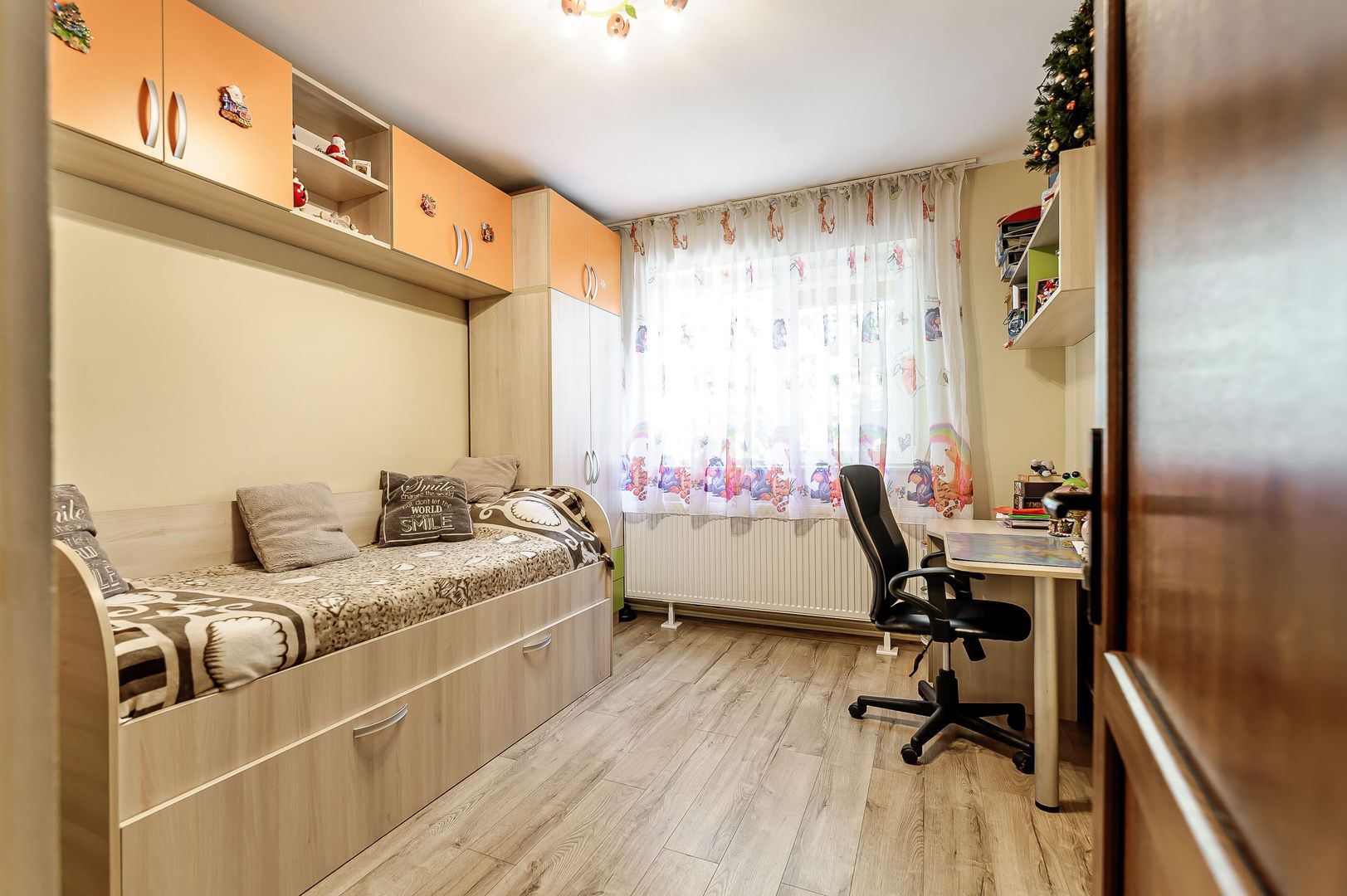 Vandut Apartament la 1 minut de Podgoria, 3 camere, etaj 1 - Poză 2