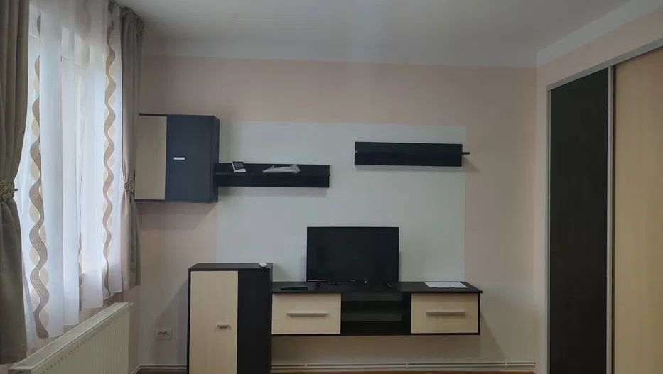 Apartament cu o cameră de vânzare în Iris, Cluj-Napoca - Poză 1