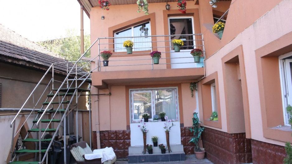 Vilă cu studio muzical și 7 camere – Calea Severinului, Târgu Jiu - Poză 16