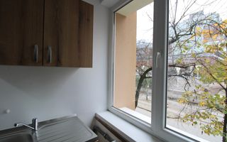 Piata 700; centrala proprie, la prima inchiriere dupa renovare. - Poză 17