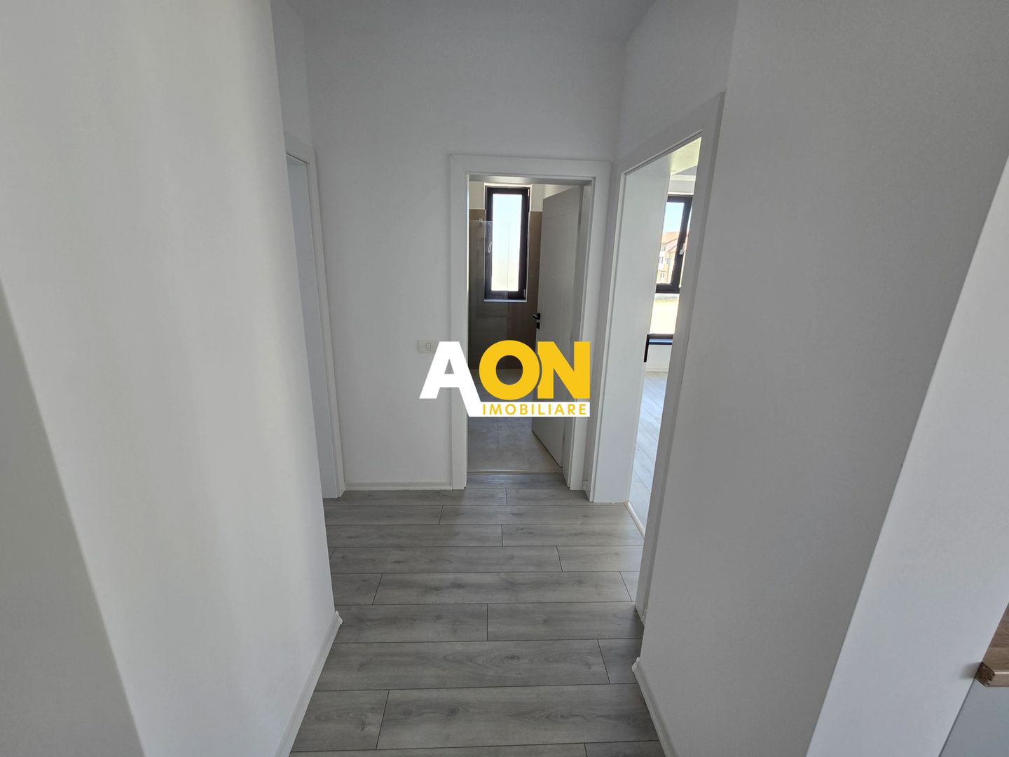 Apartament cu 3 Camere, Bloc Nou, Prima Închiriere, Zona Centru - Poză 13