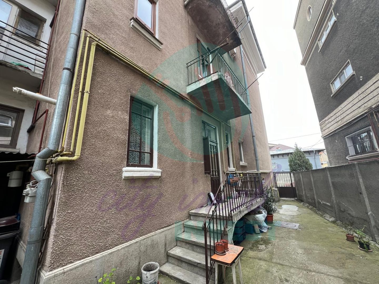 4 camere in Vila interbelica 106mp-Centrala proprie- Calea Calarasilor - Poză 8