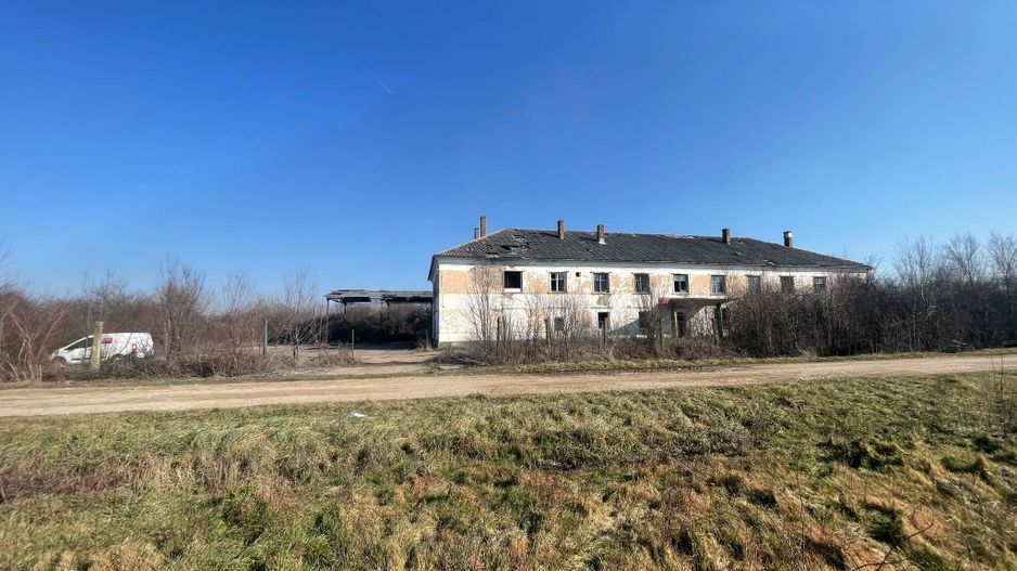 Proprietate versatila diverse posibilitati de dezvoltare-129.000 euro - Poză 1
