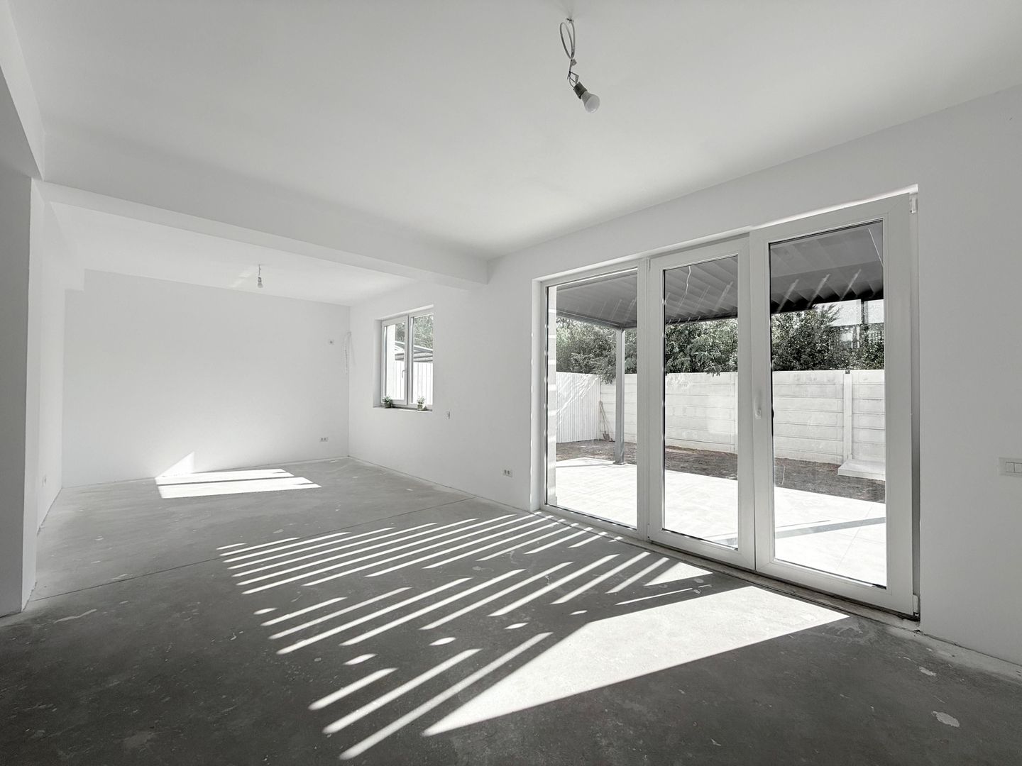 Vila tip duplex | 6 camere | 186mp utili | 2 locuri de parcare | Millo - Poză 3