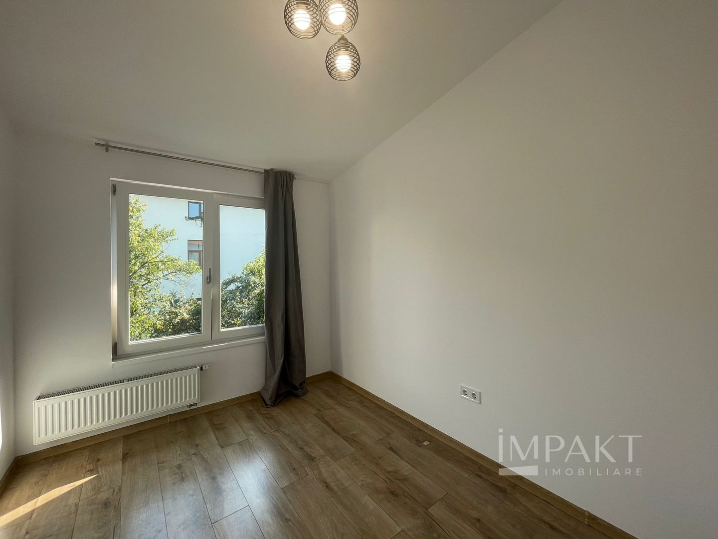 Apartament cu 3 camere de inchiriat in zona ultracentrala - Poză 6