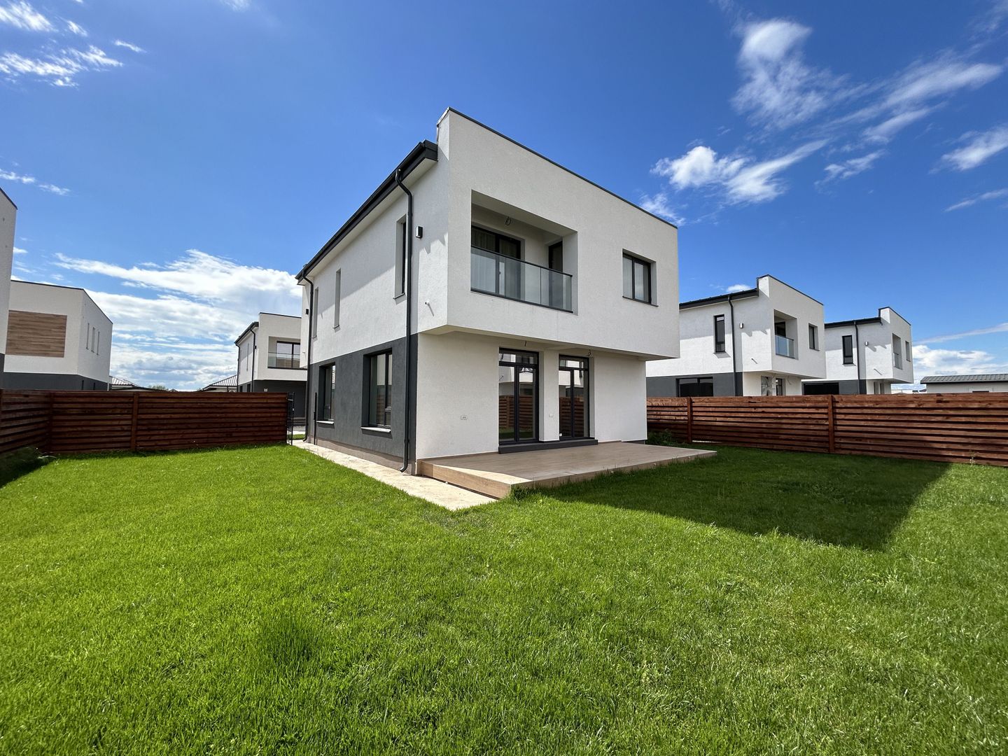 VILLANOVA RESIDENCE - Poză 14