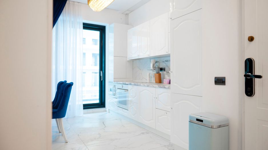 Apartament premium cu terasă mare și vedere la mare – Sea On - Poză 9