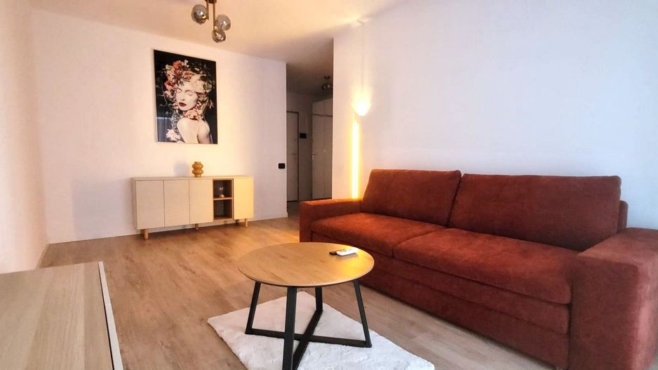 Închiriez ✨ Studio premium, complet mobilat, complex Estoria City - Poză 2