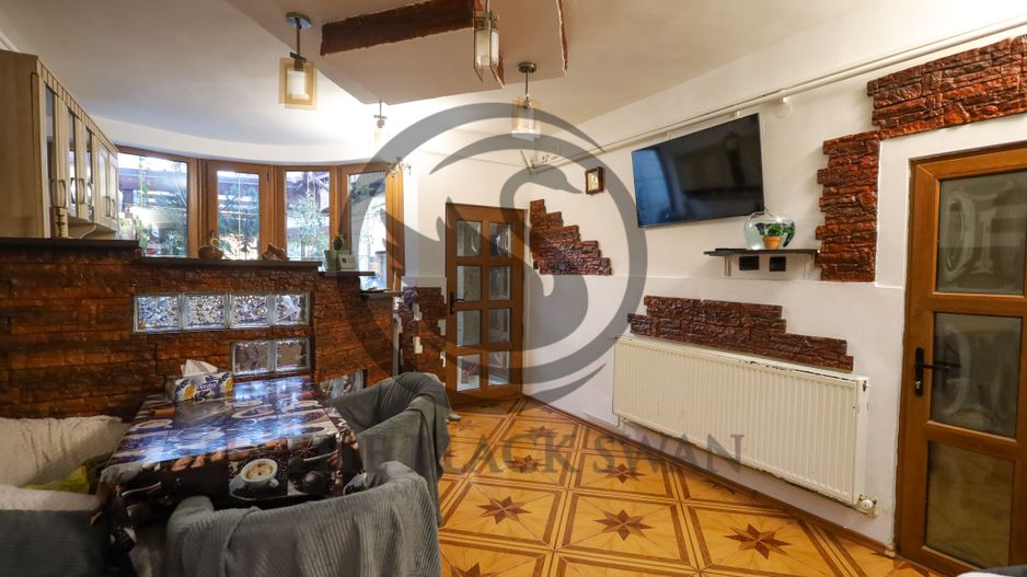 Casa 6 camere de vanzare | Salon Infrumusetare | Ploiesti, COMISION 0% - Poză 8