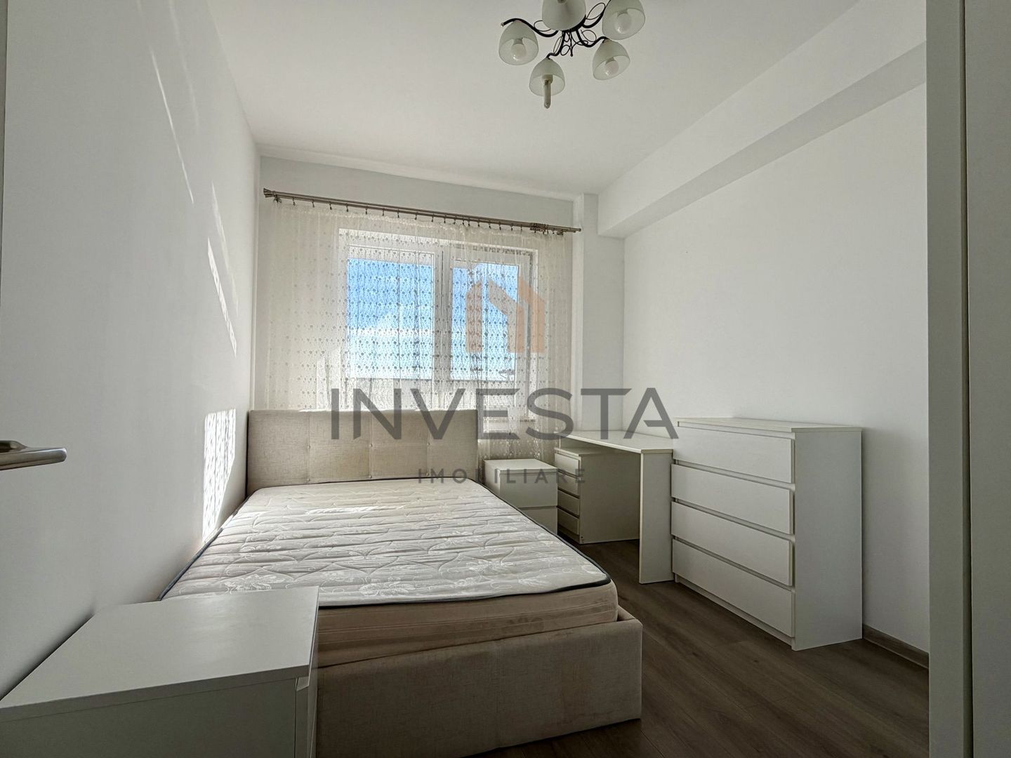 Penthouse modern 105mp cu terasa de 94 mp, Intre Lacuri - Poză 11