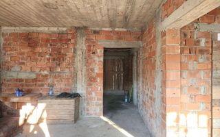 Casa la roșu de vânzare în Tomești/schimb garsoniera Iași - Poză 3