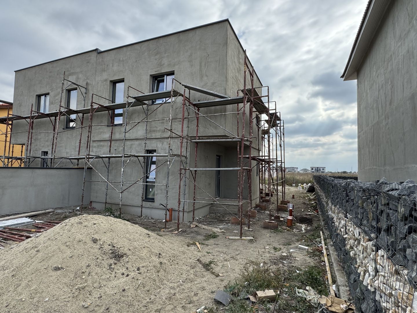 Sacalaz, 1/2 Duplex P+E, 4 Camere,2 Bai,Proiect Modern - Poză 3