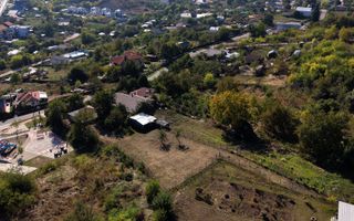 Teren de 1.247 mp cu priveliște spre Iași – liniște aproape de oraș - Poză 4