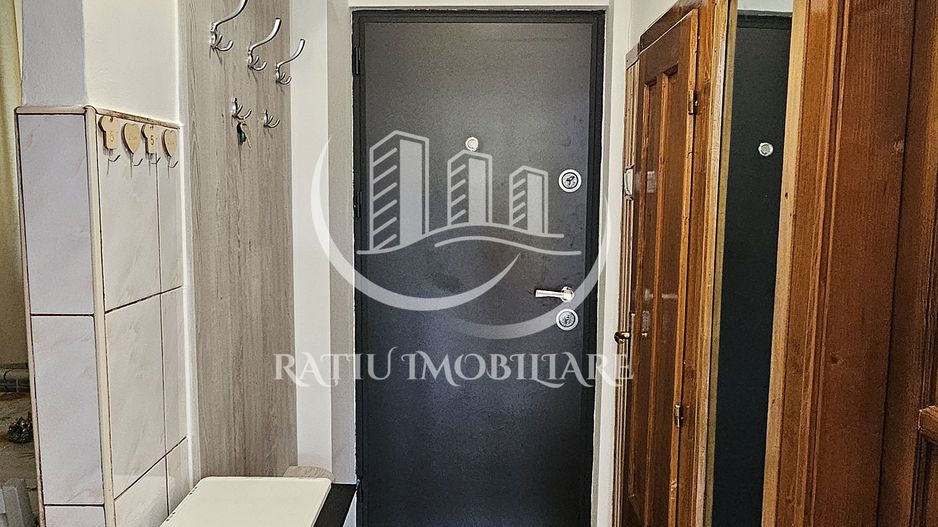 Apartament cu 2 camere | Etajul 1 | Central | Oradea - Poză 12